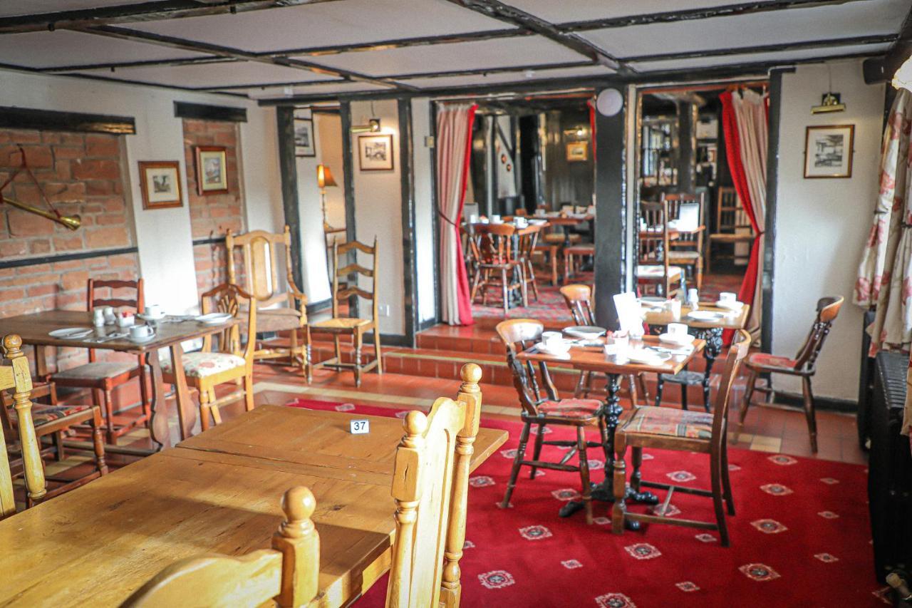 Queens Head Inn, Tirril เพนริท ภายนอก รูปภาพ